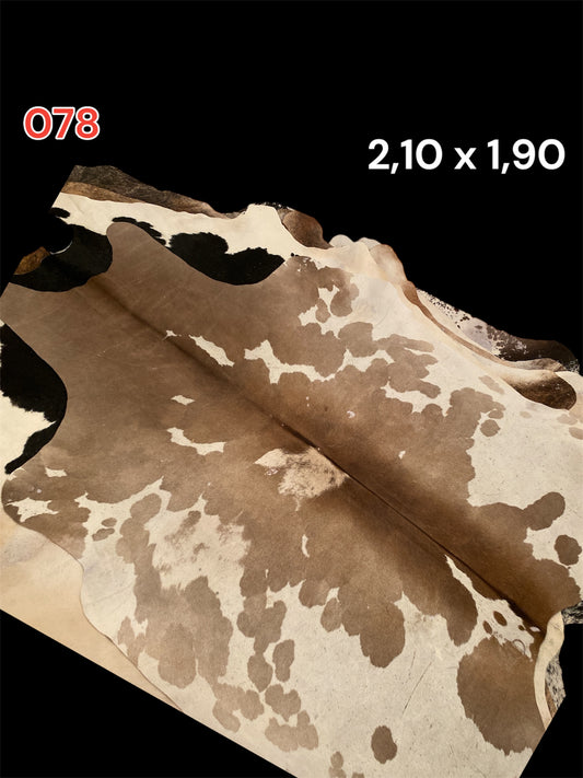 Tapete de Couro em Formato de Boi  - Promocional | 078