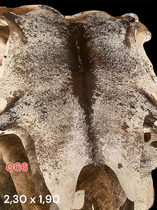 Tapete de Couro em Formato de Boi - Export | 066